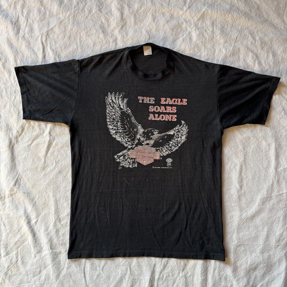 Vintage 80s Harley Davidson Eagle Soars Alone 3d Emblem Eagle GA Crest T-Shirt